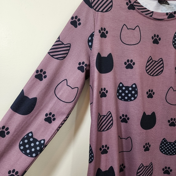 Emery Rose long sleeve cat & paws print shirt woman's size medium - Picture 4 of 8